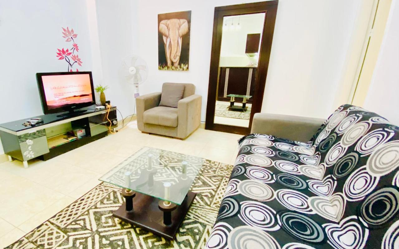 Elephant House With Sea View Apartament